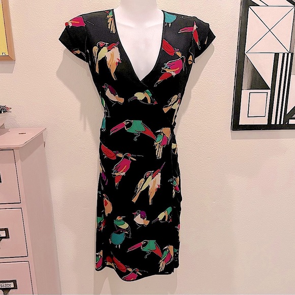 MARC JACOBS Gossip Girl Colorful Bird Print Silk Wrap V Neck Ruched Dress Sz 0 - Picture 3 of 15